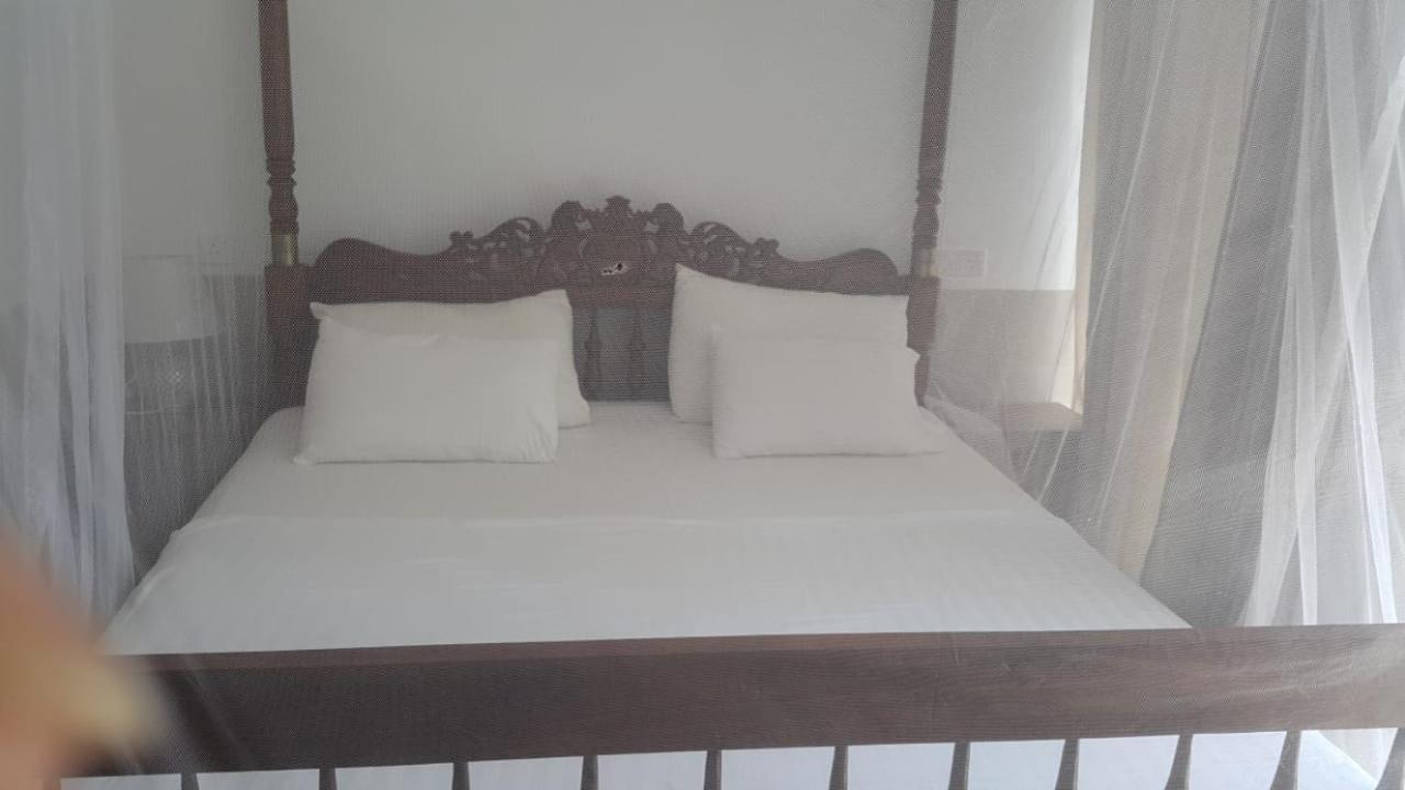 Edelweiss Resort Mirissa Eksteriør billede
